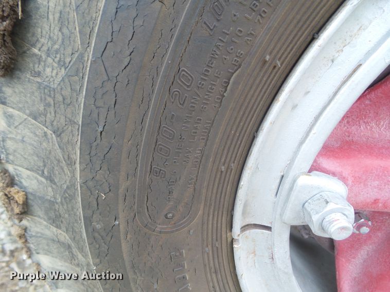 image for item DA7113 1972 Ford C707  pumper fire truck