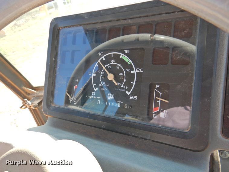 image for item DK2270 1993 JCB 214  backhoe