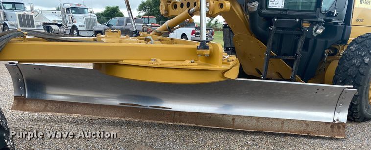 image for item DK7994 2010 Caterpillar 140M  motor grader