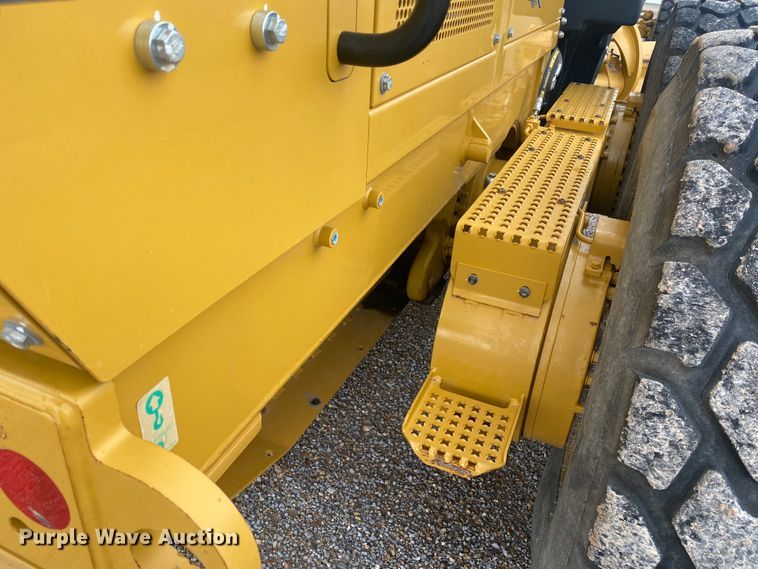 image for item DK7994 2010 Caterpillar 140M  motor grader