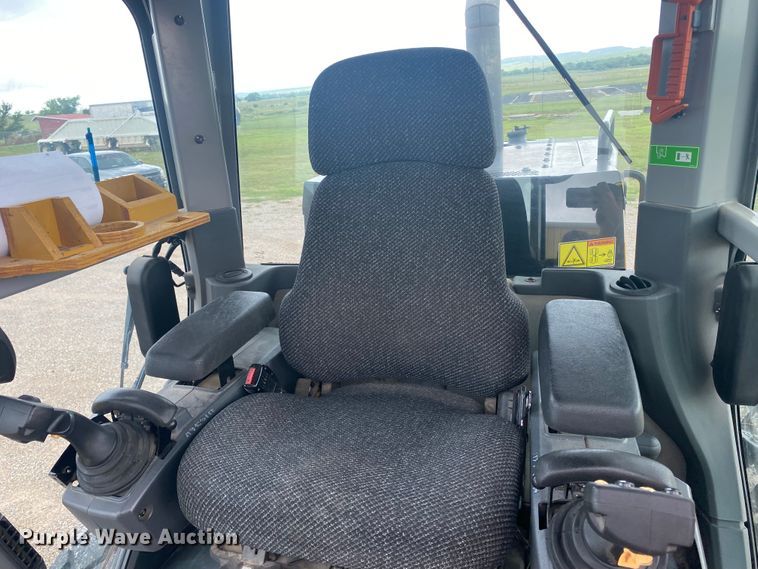 image for item DK7994 2010 Caterpillar 140M  motor grader