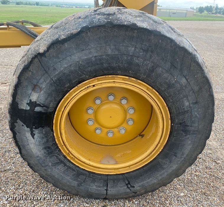 image for item DK7994 2010 Caterpillar 140M  motor grader