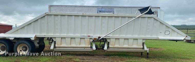 image for item DK7996 2008 Construction Trailer Specialists BDT-40DH  bottom dump trailer