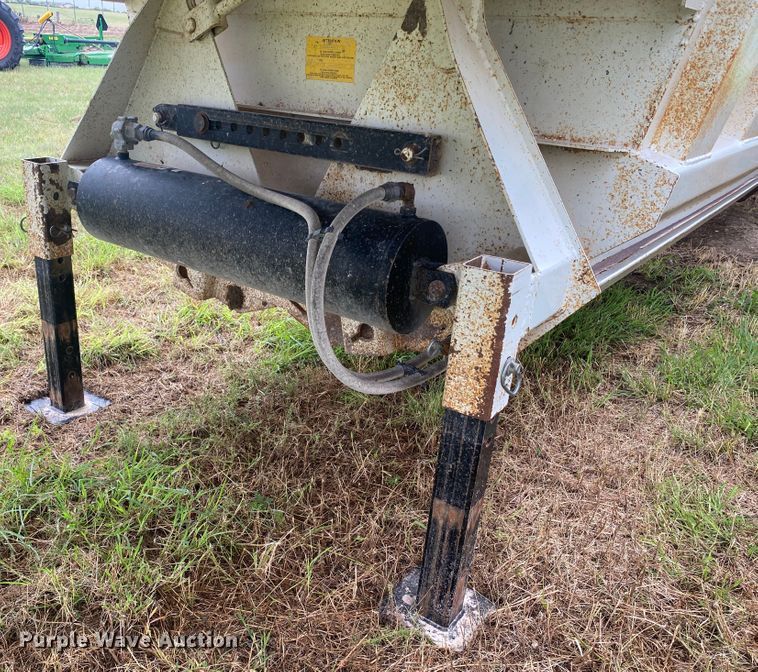 image for item DK7996 2008 Construction Trailer Specialists BDT-40DH  bottom dump trailer