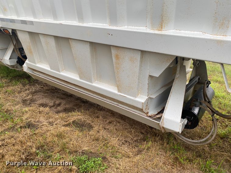 image for item DK7996 2008 Construction Trailer Specialists BDT-40DH  bottom dump trailer