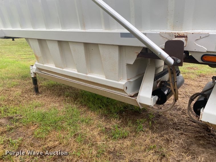 image for item DK7996 2008 Construction Trailer Specialists BDT-40DH  bottom dump trailer