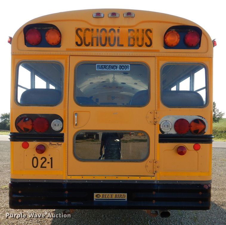 image for item DL3329 2002 International 3800  school bus
