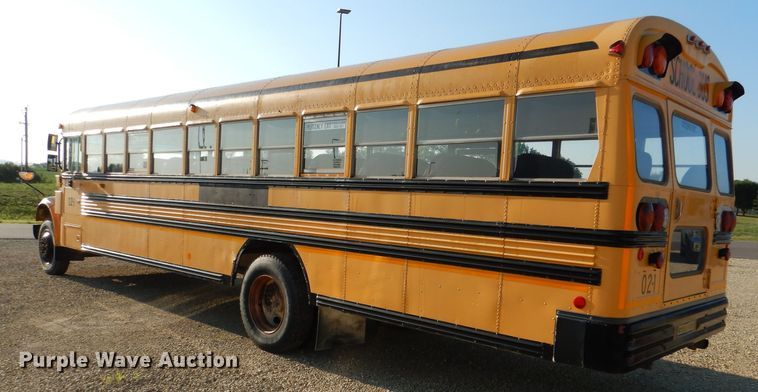 image for item DL3329 2002 International 3800  school bus