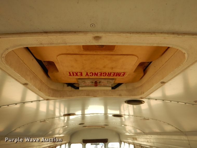 image for item DL3329 2002 International 3800  school bus