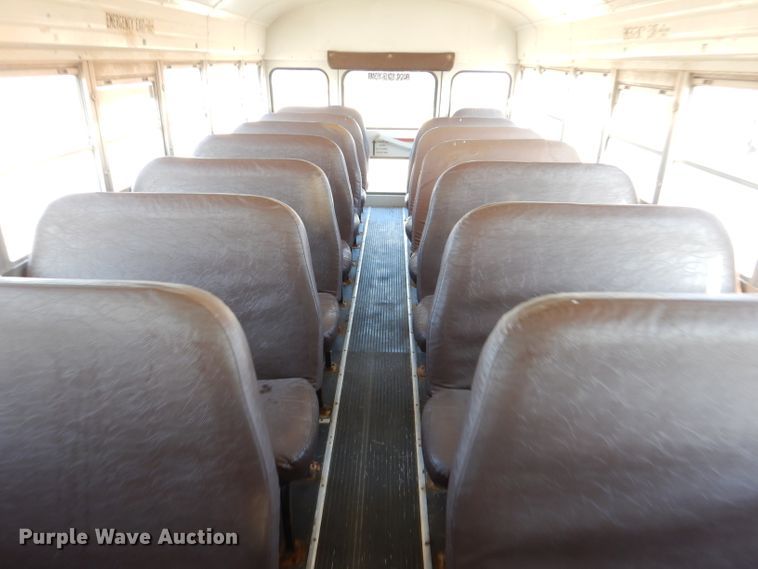 image for item DL3329 2002 International 3800  school bus