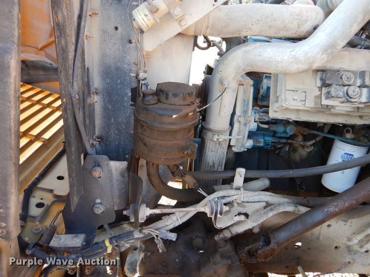 image for item DL3329 2002 International 3800  school bus