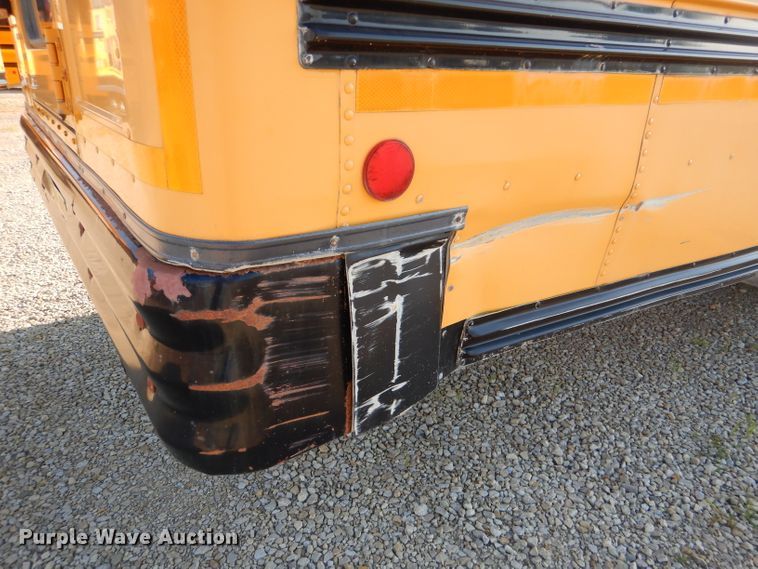 image for item DL3329 2002 International 3800  school bus