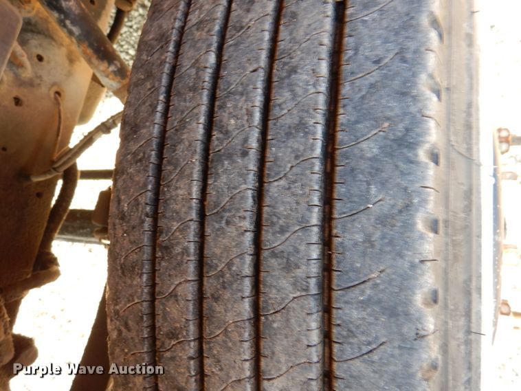 image for item DL3329 2002 International 3800  school bus