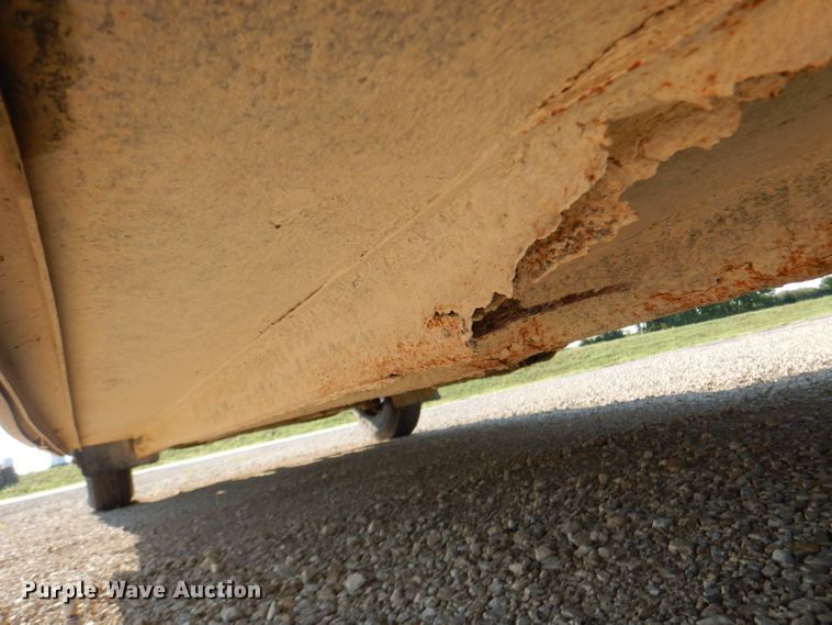 image for item DL3330 1998 Freightliner FS65  school bus