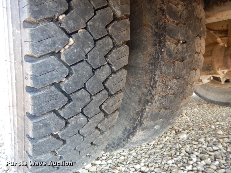 image for item DL3330 1998 Freightliner FS65  school bus