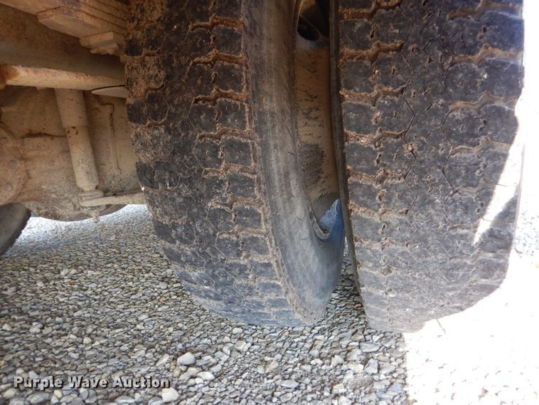 image for item DL3330 1998 Freightliner FS65  school bus