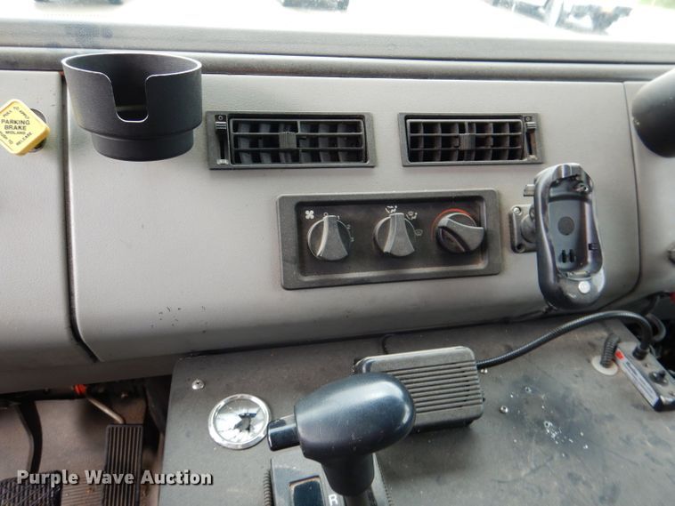 image for item DL3407 1995 Freightliner FL70  rescue vehicle