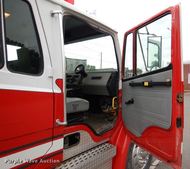 image for item DL3407 1995 Freightliner FL70  rescue vehicle