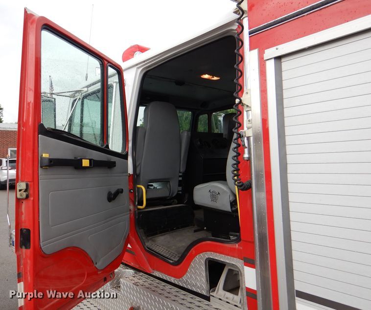 image for item DL3407 1995 Freightliner FL70  rescue vehicle