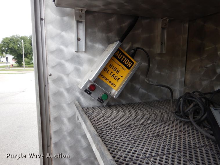 image for item DL3407 1995 Freightliner FL70  rescue vehicle