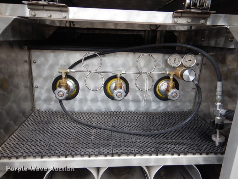 image for item DL3407 1995 Freightliner FL70  rescue vehicle