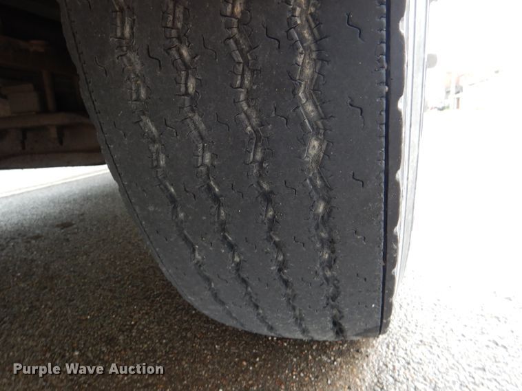 image for item DL3407 1995 Freightliner FL70  rescue vehicle