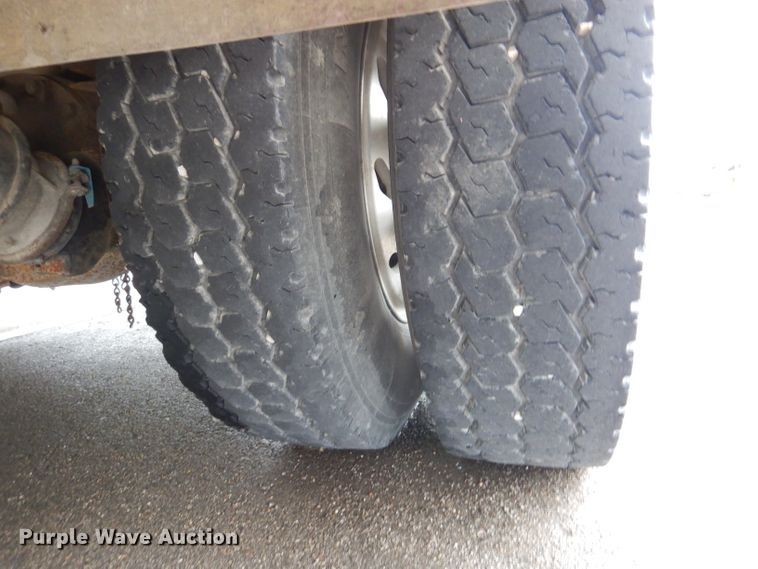 image for item DL3407 1995 Freightliner FL70  rescue vehicle