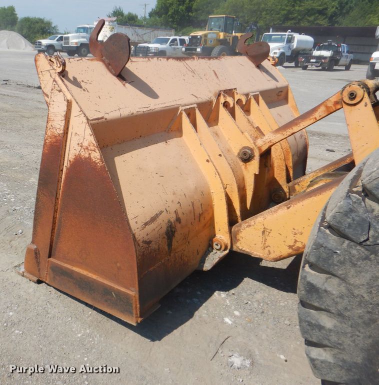 image for item DM3849 1976 John Deere 544B  wheel loader