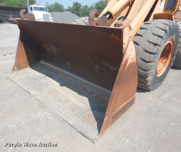 image for item DM3849 1976 John Deere 544B  wheel loader