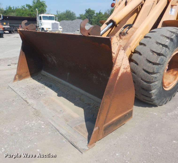 image for item DM3849 1976 John Deere 544B  wheel loader