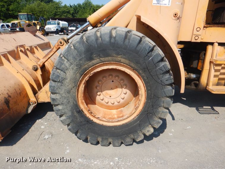 image for item DM3849 1976 John Deere 544B  wheel loader