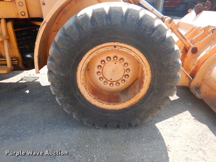 image for item DM3849 1976 John Deere 544B  wheel loader