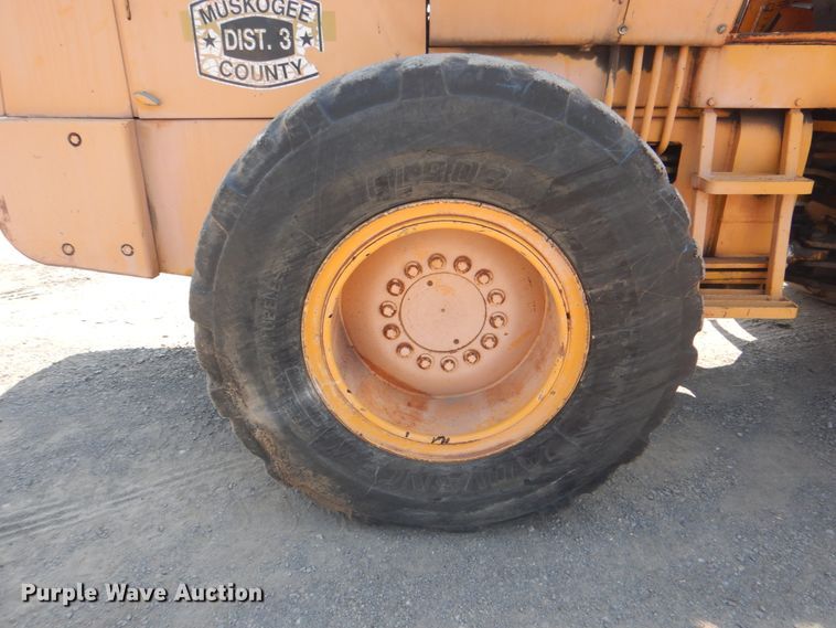 image for item DM3849 1976 John Deere 544B  wheel loader