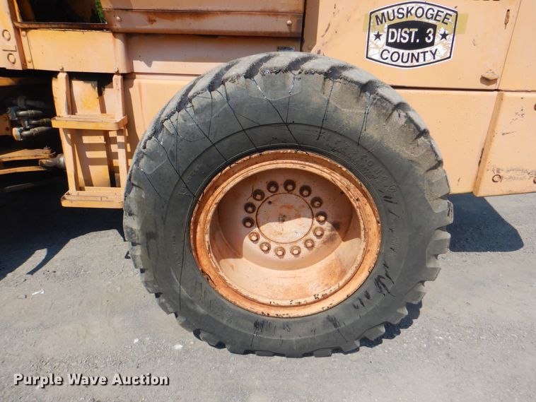 image for item DM3849 1976 John Deere 544B  wheel loader