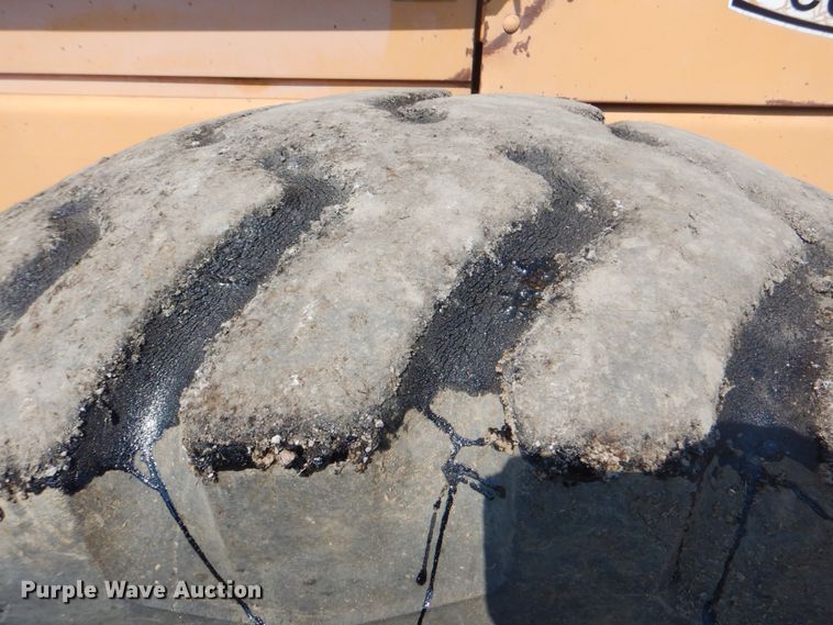 image for item DM3849 1976 John Deere 544B  wheel loader