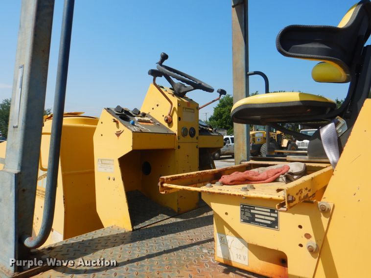 image for item DM3850 2004 Vibromax 752C  double drum vibratory roller