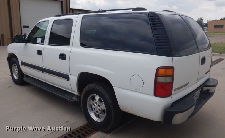 image for item DM5253 2003 Chevrolet Suburban  SUV