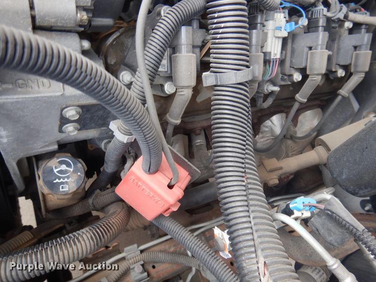 image for item DM5253 2003 Chevrolet Suburban  SUV