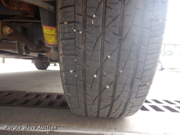 image for item DM5253 2003 Chevrolet Suburban  SUV