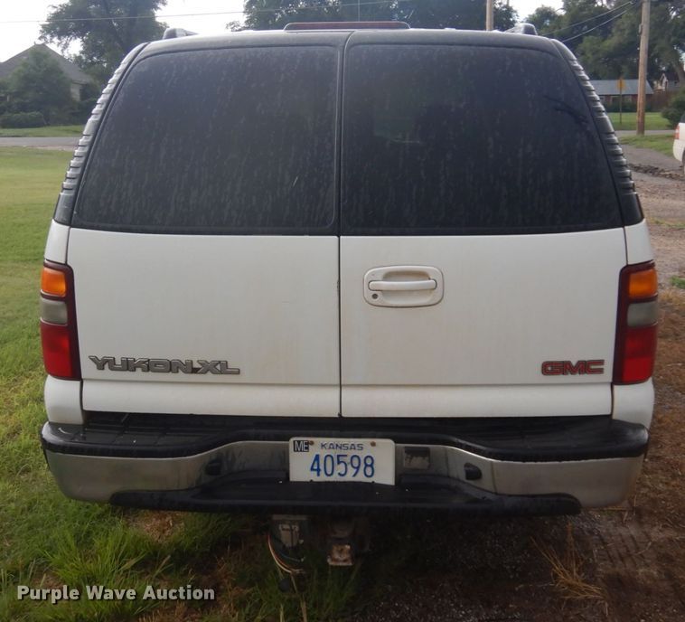 image for item DM5256 2002 GMC Yukon  SUV
