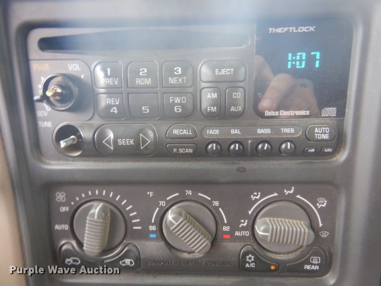 image for item DM5256 2002 GMC Yukon  SUV