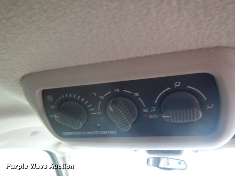 image for item DM5256 2002 GMC Yukon  SUV