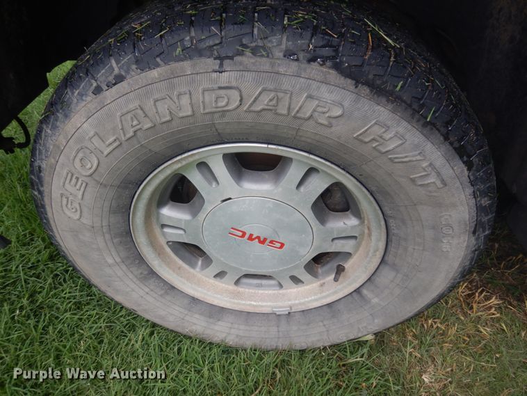 image for item DM5256 2002 GMC Yukon  SUV