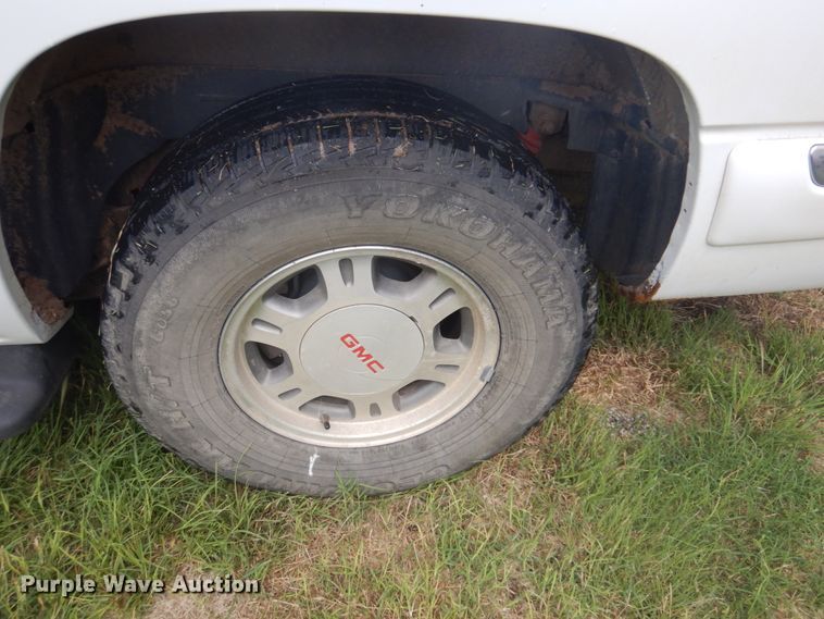 image for item DM5256 2002 GMC Yukon  SUV