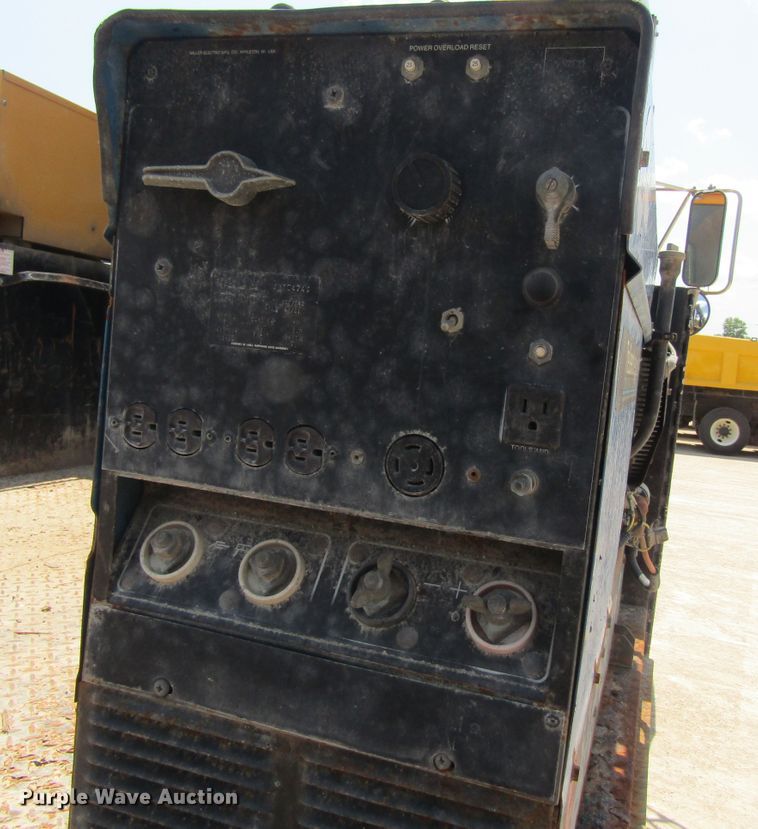 image for item EV9254 1986 Ford LN8000  utility / service truck