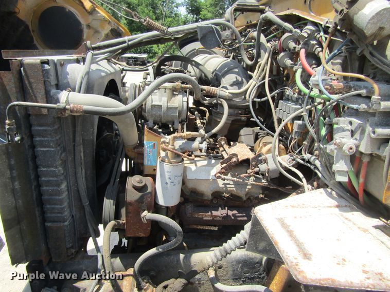 image for item EV9254 1986 Ford LN8000  utility / service truck