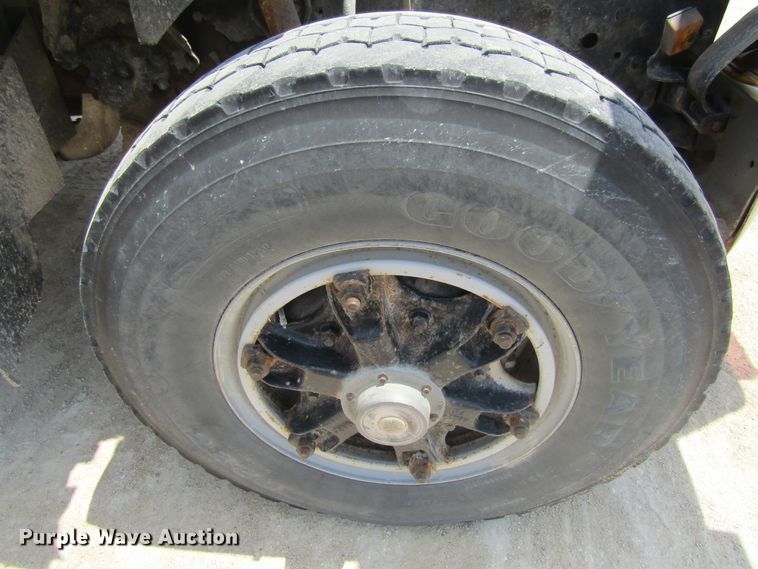 image for item EV9254 1986 Ford LN8000  utility / service truck