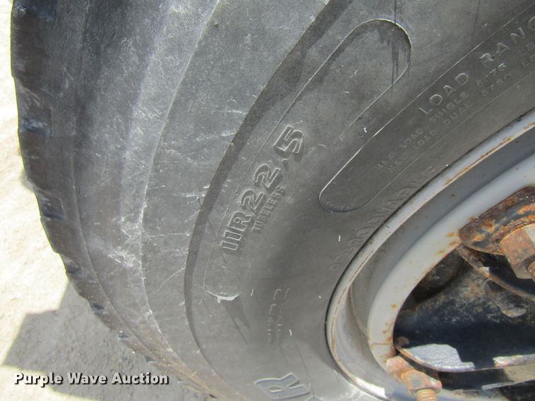 image for item EV9254 1986 Ford LN8000  utility / service truck