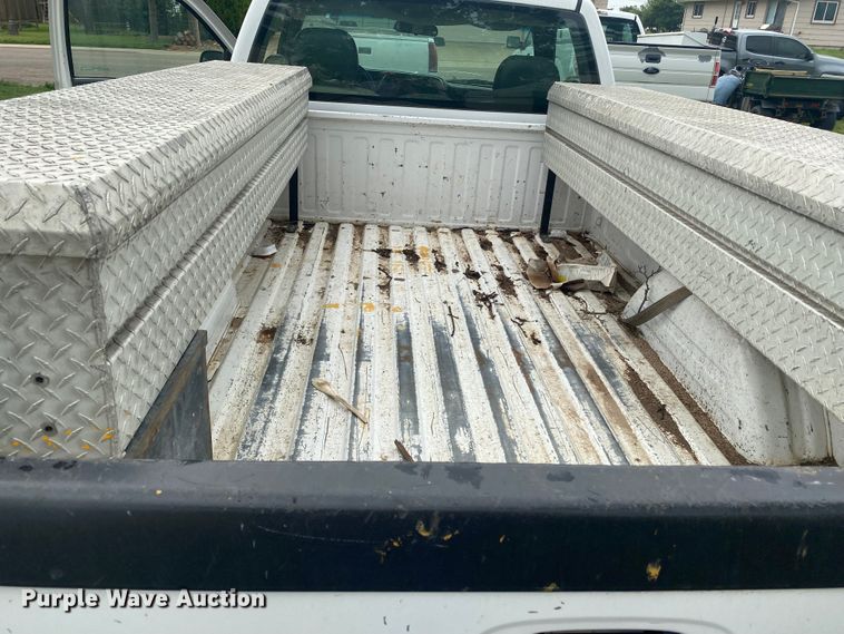 image for item EX9581 2002 GMC Sierra 1500  pickup truck