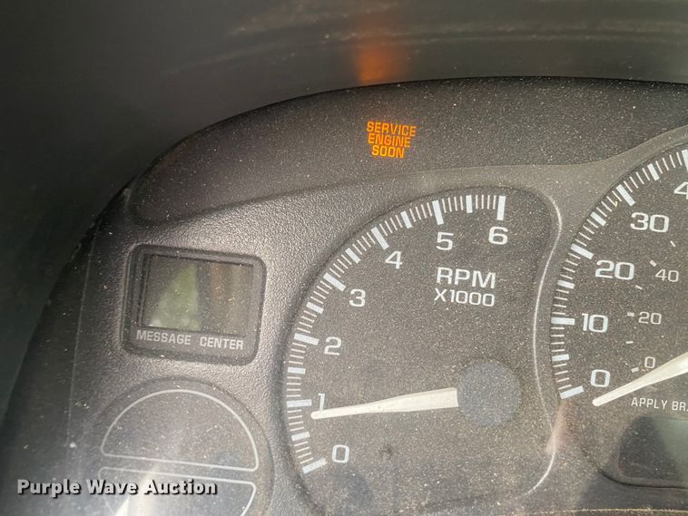 image for item EX9581 2002 GMC Sierra 1500  pickup truck